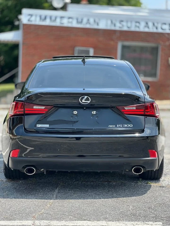 2016 Lexus IS 3rd Gen - Image 5 of 16