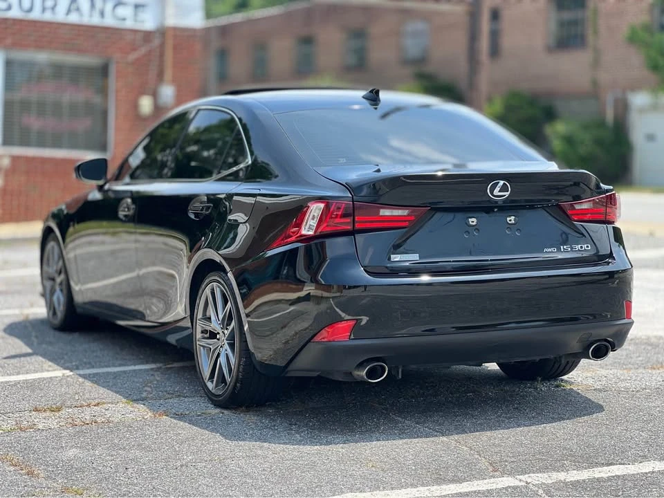 2016 Lexus IS 3rd Gen - Image 4 of 16