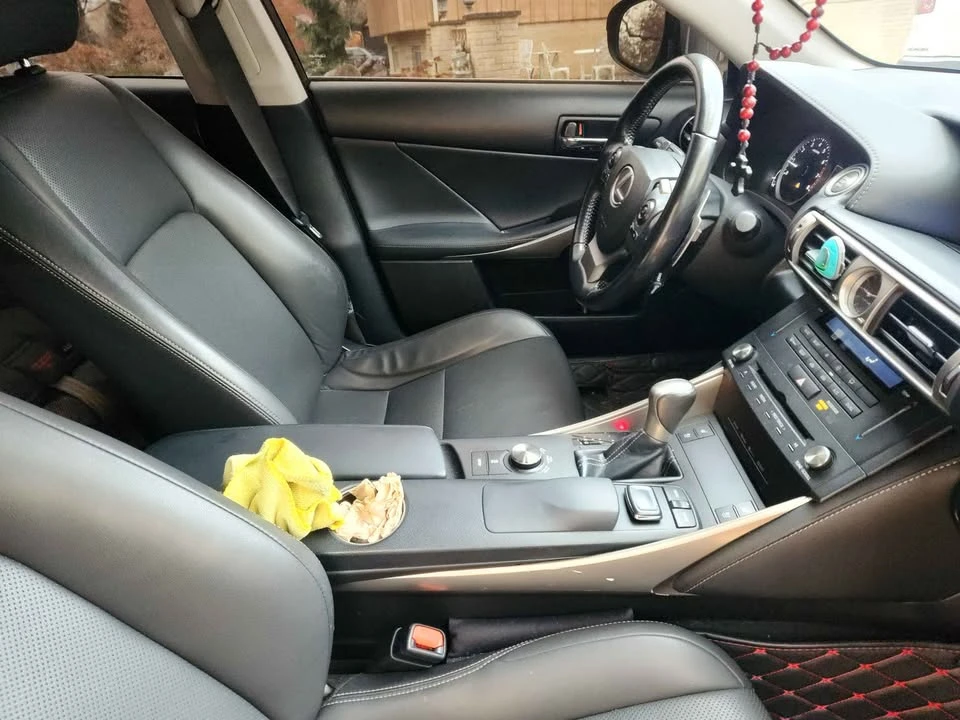 2016 Lexus IS 3rd Gen - Image 4 of 6