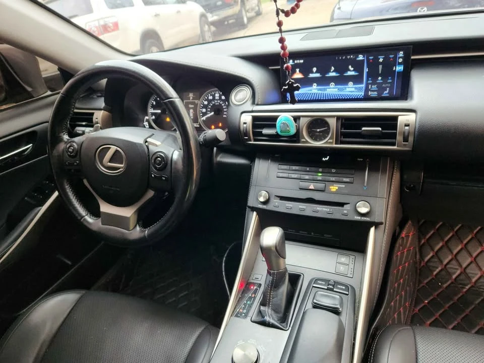 2016 Lexus IS 3rd Gen - Image 5 of 6
