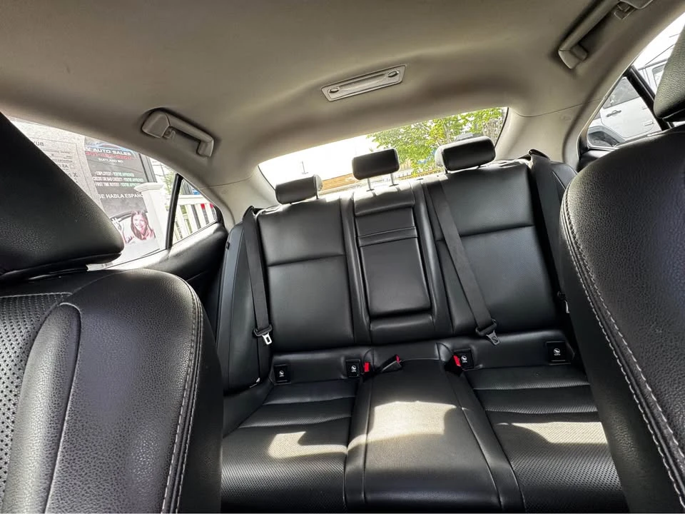 2016 Lexus IS 3rd Gen - Image 9 of 15