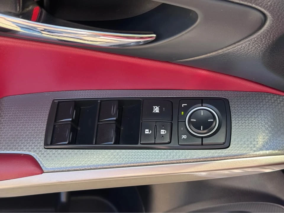 2016 Lexus IS 3rd Gen - Image 18 of 20