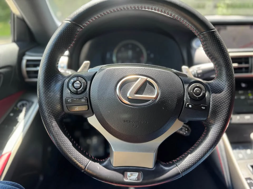 2016 Lexus IS 3rd Gen - Image 19 of 20