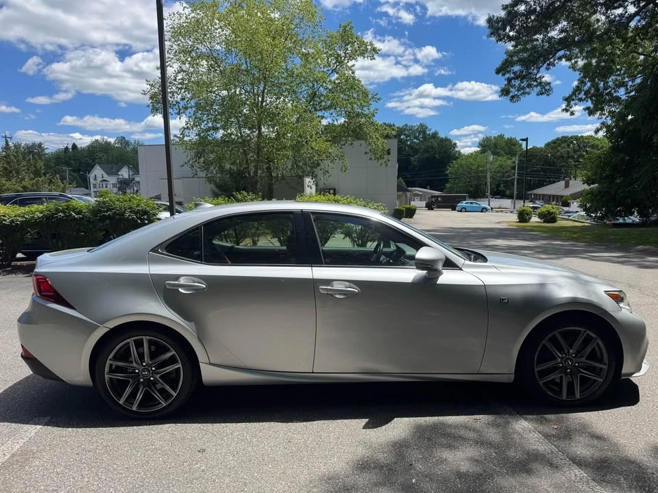 2016 Lexus IS 3rd Gen - Image 9 of 20
