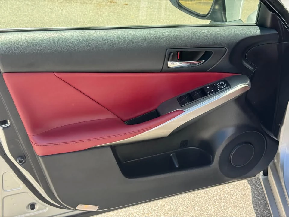 2016 Lexus IS 3rd Gen - Image 17 of 20