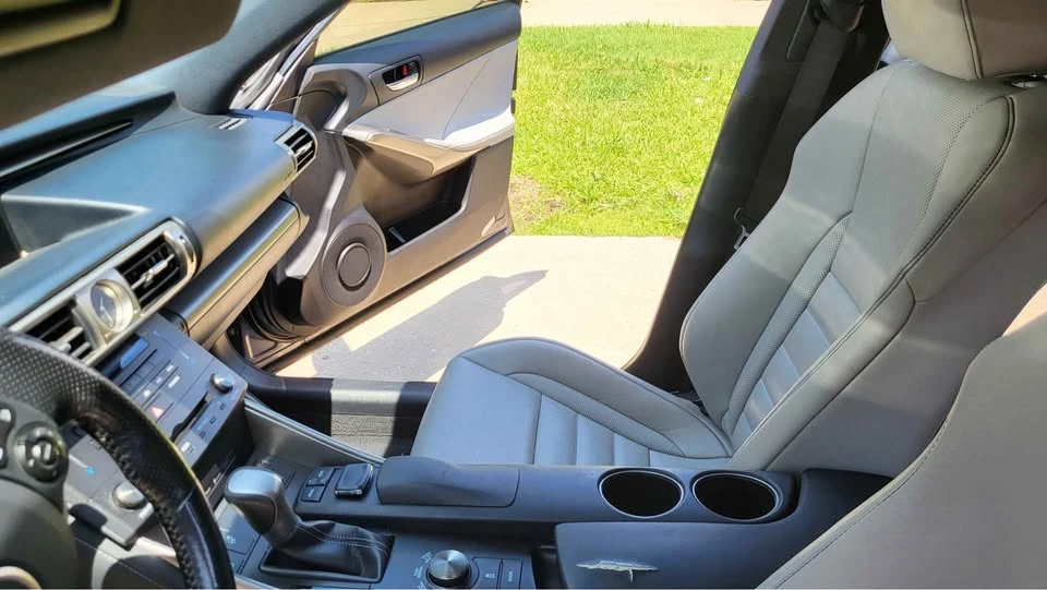 2016 Lexus IS 3rd Gen - Image 5 of 8