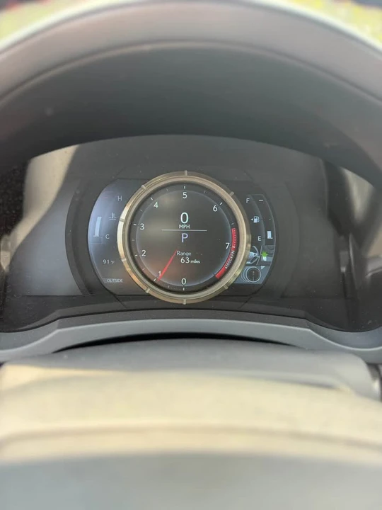 2016 Lexus IS 3rd Gen - Image 11 of 14