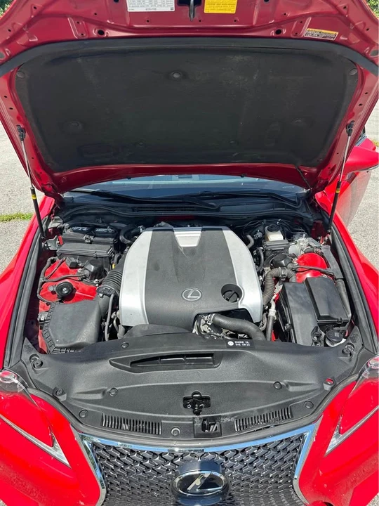 2016 Lexus IS 3rd Gen - Image 19 of 20