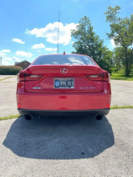 2016 Lexus IS 3rd Gen - Image 8 of 20