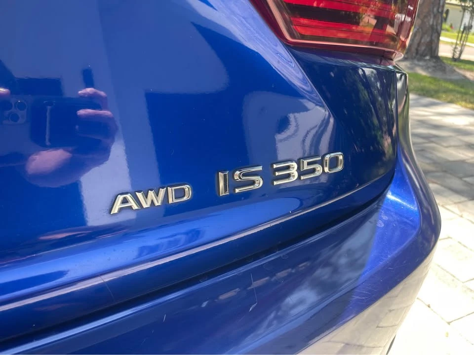 2016 Lexus IS 3rd Gen - Image 12 of 20