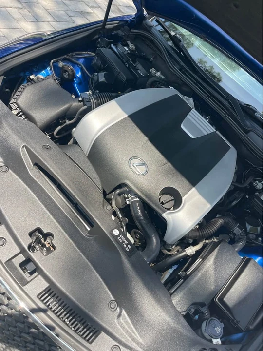 2016 Lexus IS 3rd Gen - Image 19 of 20