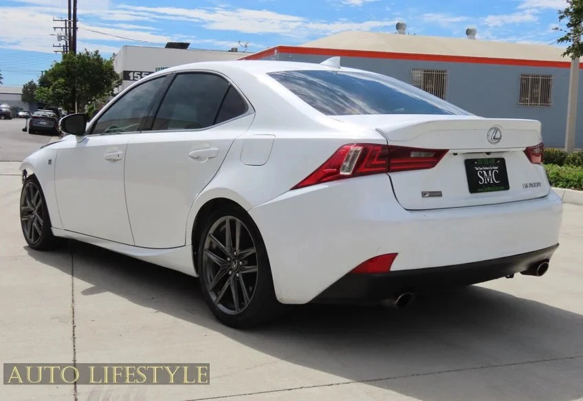 2016 Lexus IS 3rd Gen - Image 7 of 31
