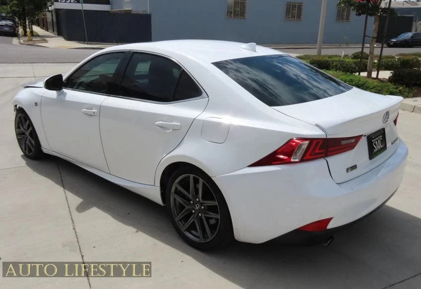 2016 Lexus IS 3rd Gen - Image 5 of 31