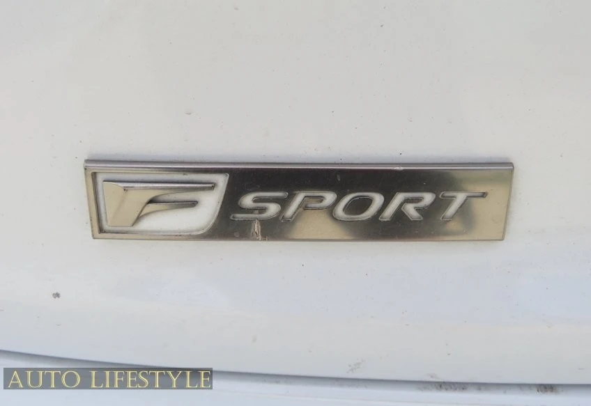2016 Lexus IS 3rd Gen - Image 17 of 31