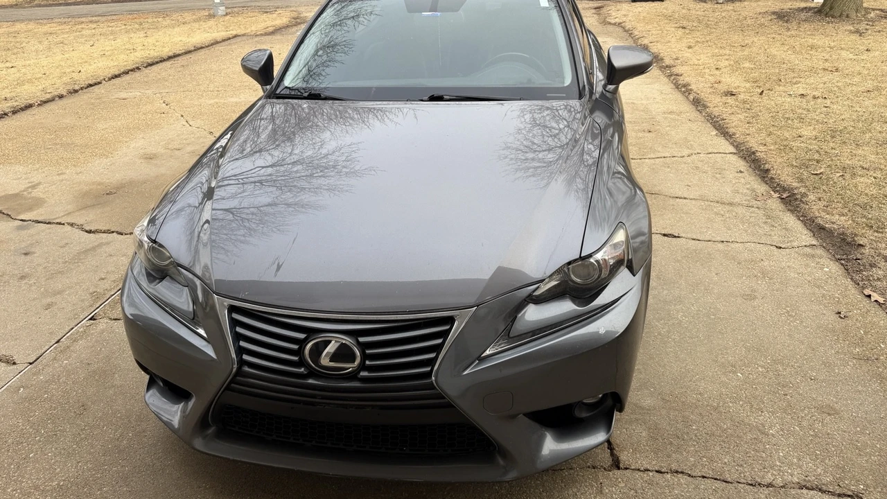 2016 Lexus IS 3rd Gen - Image 2 of 7