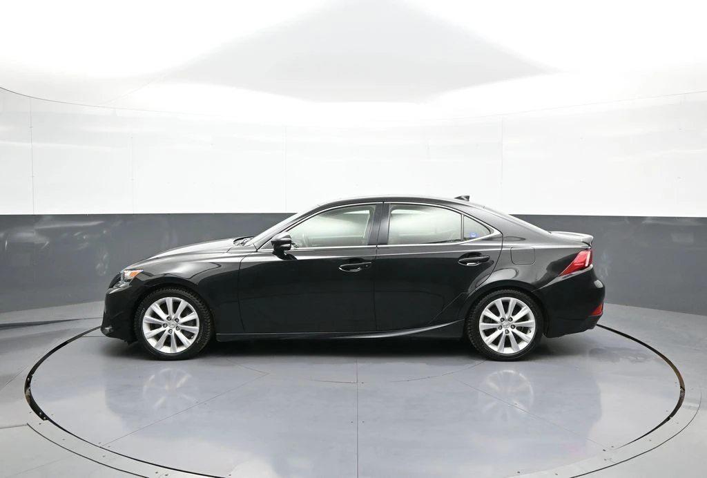 2016 Lexus IS 3rd Gen - Image 9 of 31