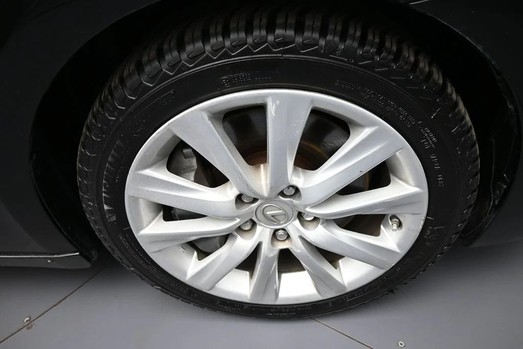 2016 Lexus IS 3rd Gen - Image 13 of 31