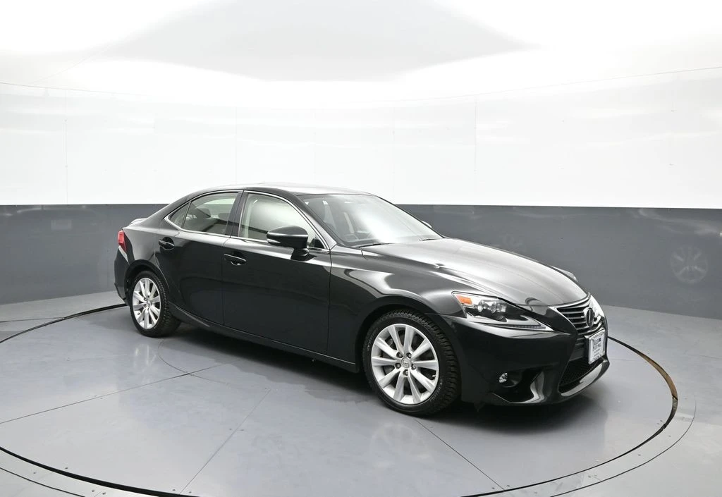 2016 Lexus IS 3rd Gen - Image 4 of 31