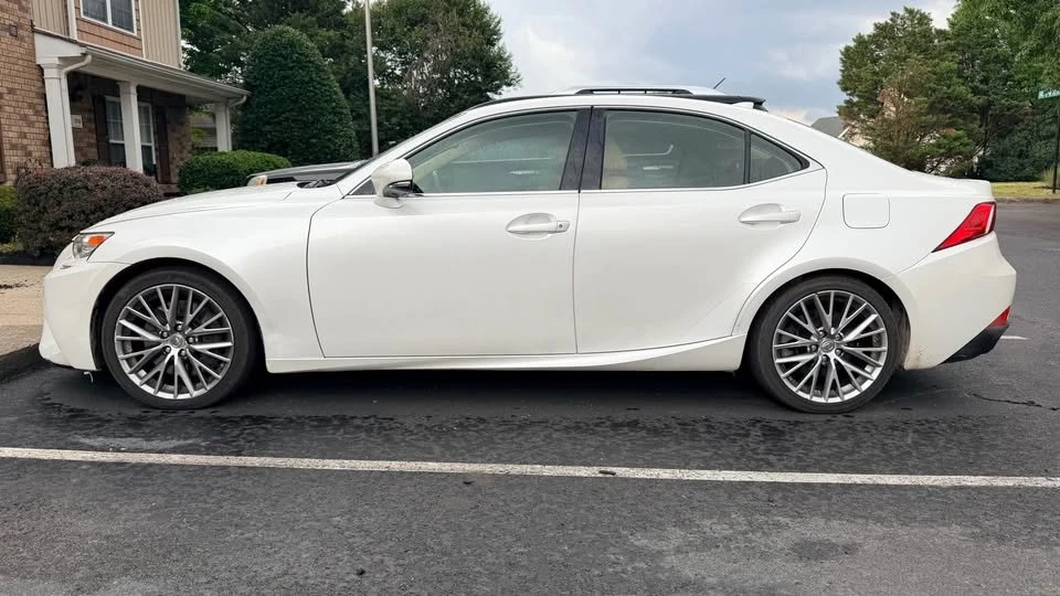 2016 Lexus IS 3rd Gen - Image 4 of 20