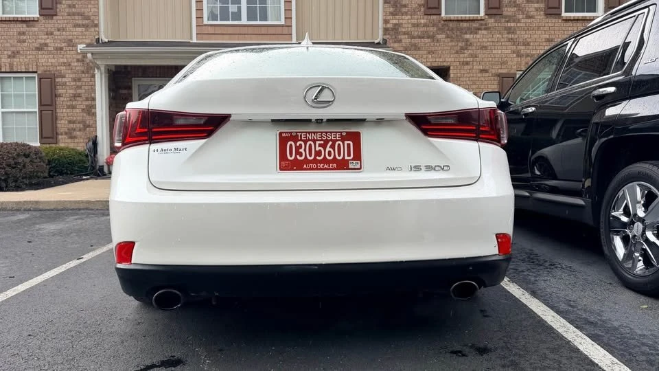 2016 Lexus IS 3rd Gen - Image 6 of 20
