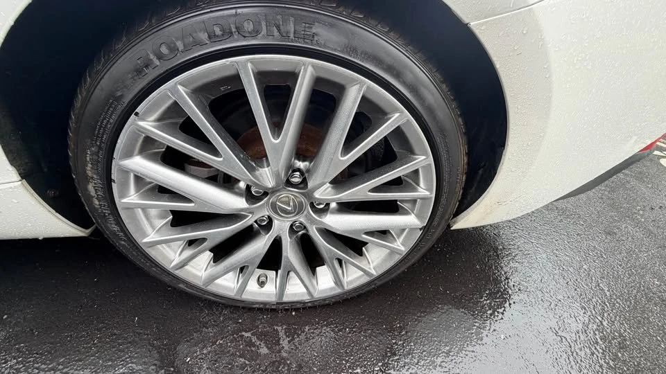 2016 Lexus IS 3rd Gen - Image 16 of 20