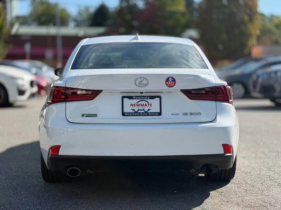 2016 Lexus IS 3rd Gen - Image 5 of 16