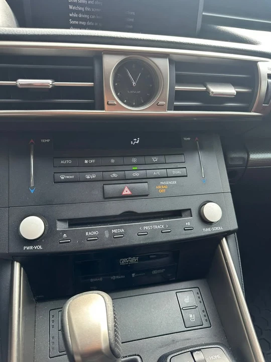 2016 Lexus IS 3rd Gen - Image 7 of 12