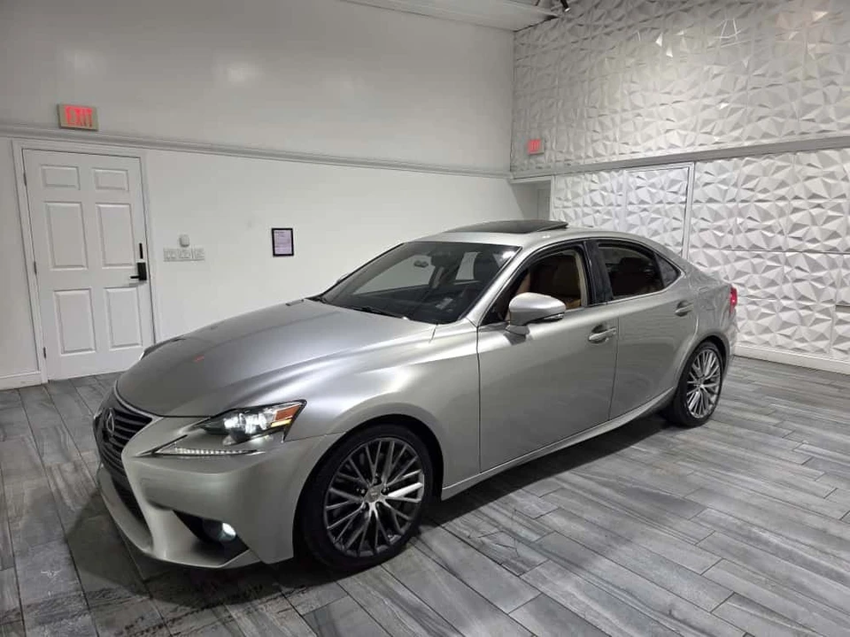 2016 Lexus IS 3rd Gen - Image 8 of 21