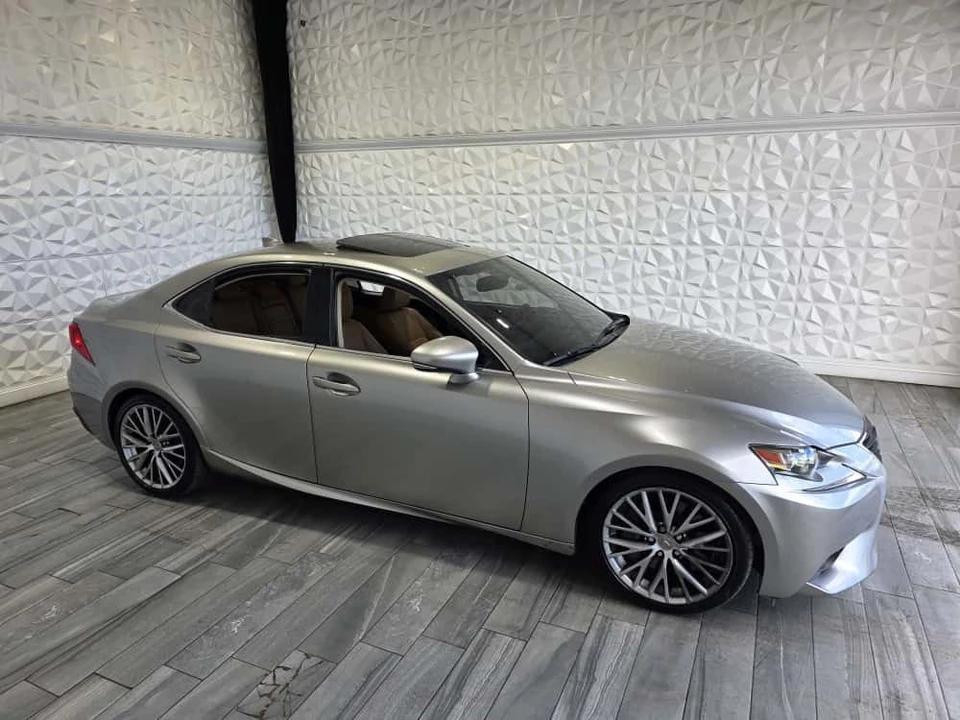 2016 Lexus IS 3rd Gen - Image 4 of 21