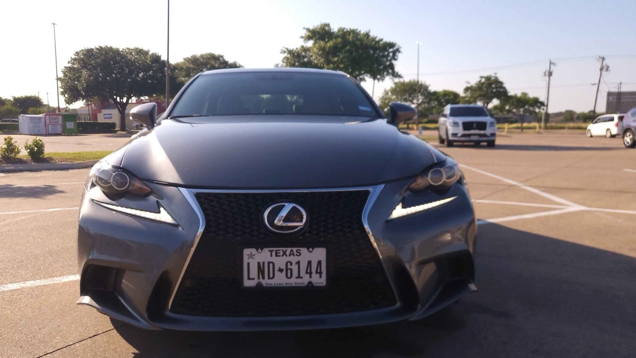 2016 Lexus IS 3rd Gen - Image 5 of 16