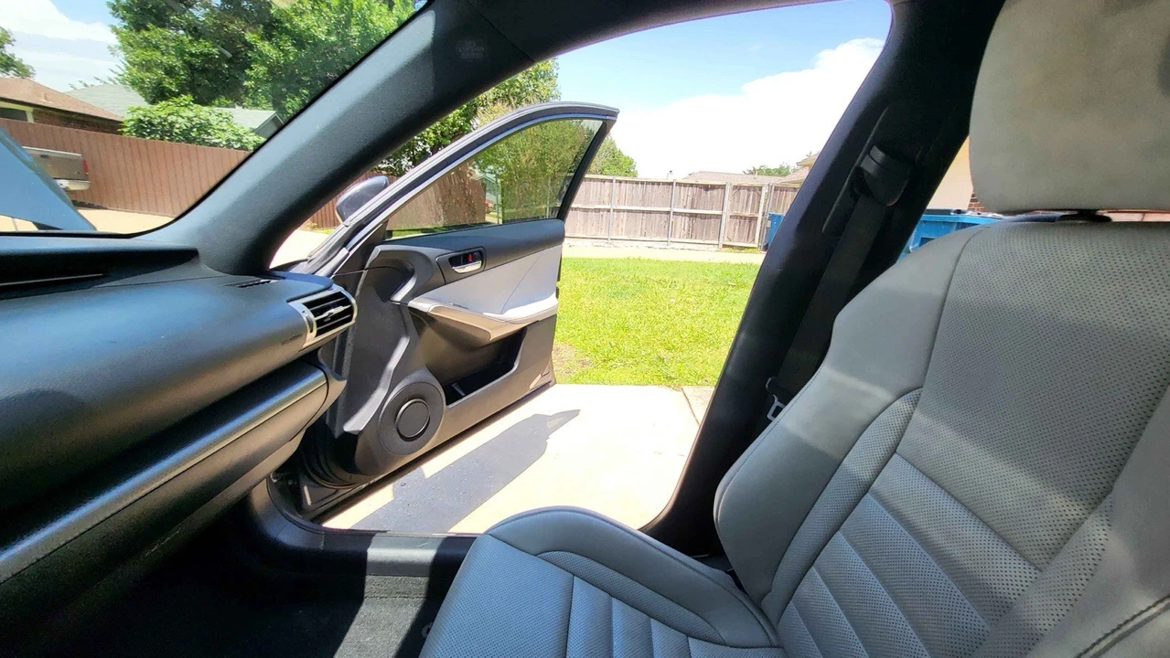 2016 Lexus IS 3rd Gen - Image 10 of 16