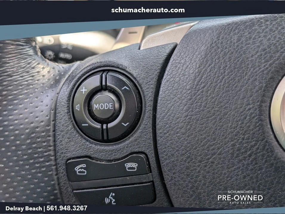 2016 Lexus IS 3rd Gen - Image 28 of 29