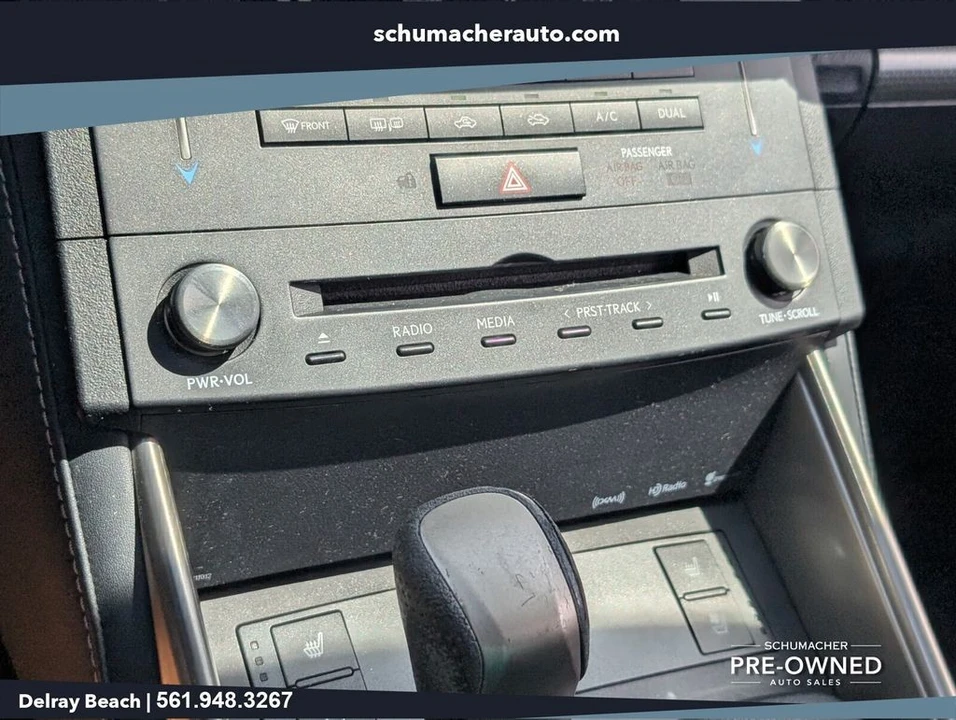 2016 Lexus IS 3rd Gen - Image 21 of 29