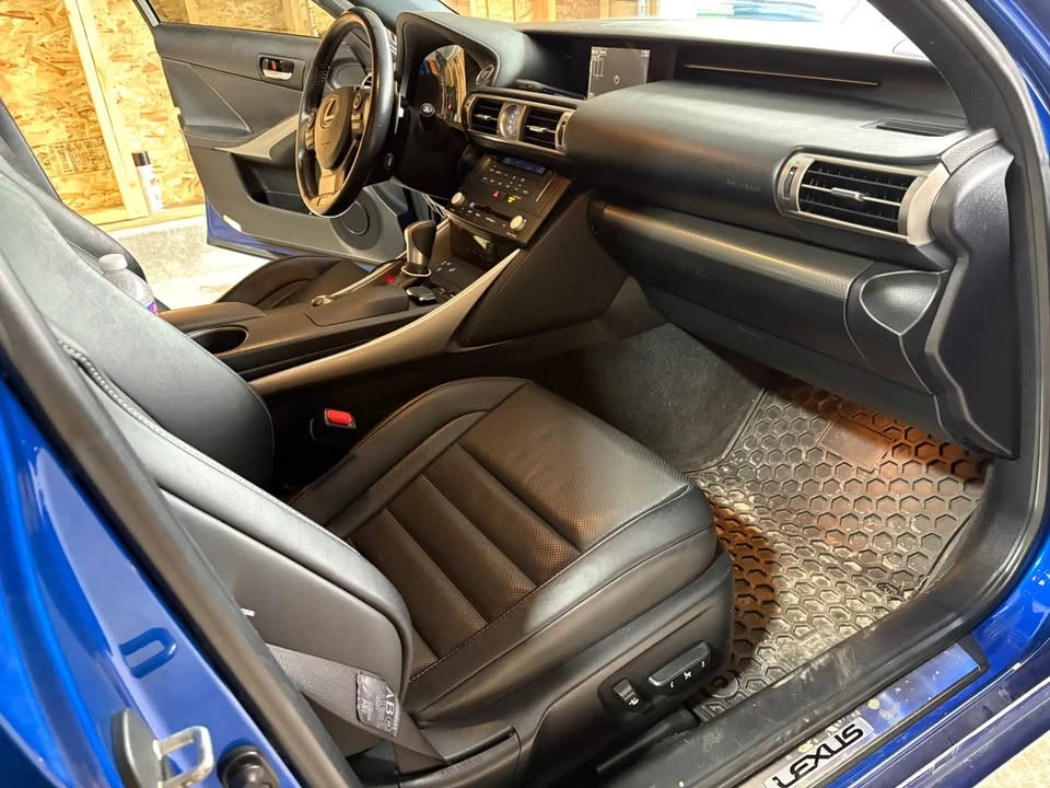 2016 Lexus IS 3rd Gen - Image 5 of 8