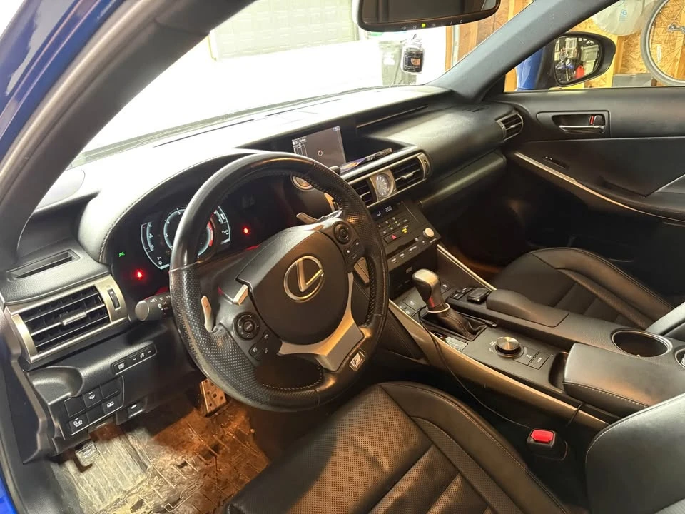 2016 Lexus IS 3rd Gen - Image 4 of 8