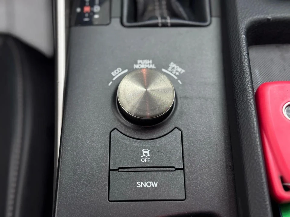2016 Lexus IS 3rd Gen - Image 21 of 21