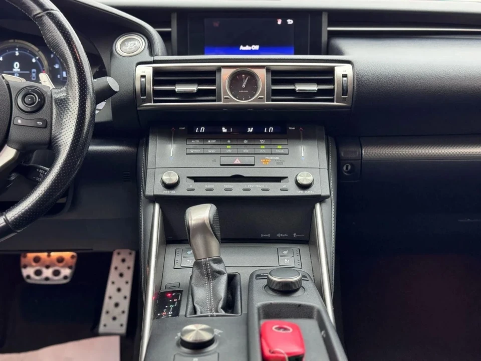 2016 Lexus IS 3rd Gen - Image 17 of 21