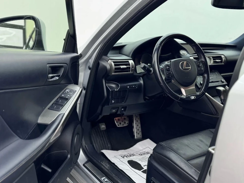 2016 Lexus IS 3rd Gen - Image 11 of 21