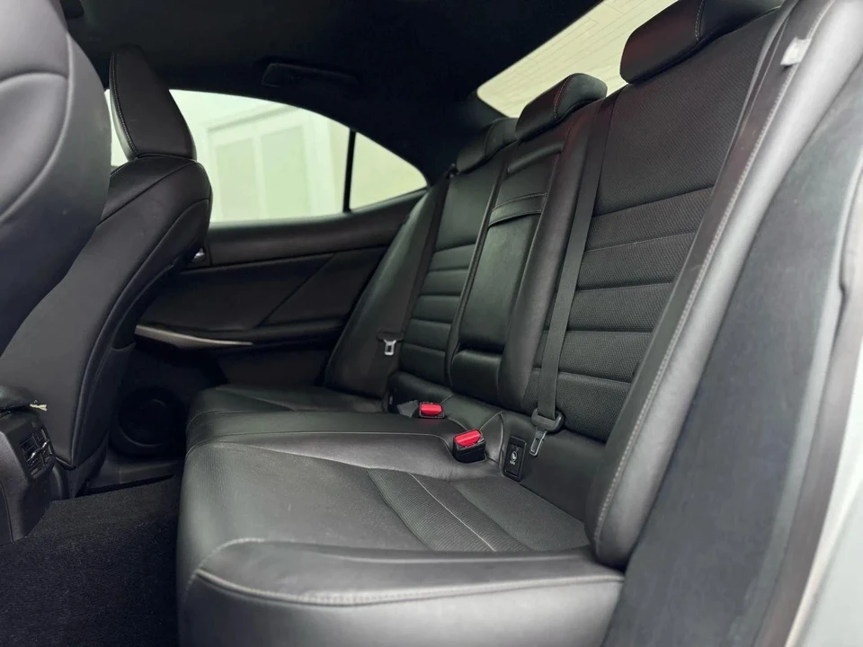 2016 Lexus IS 3rd Gen - Image 15 of 21