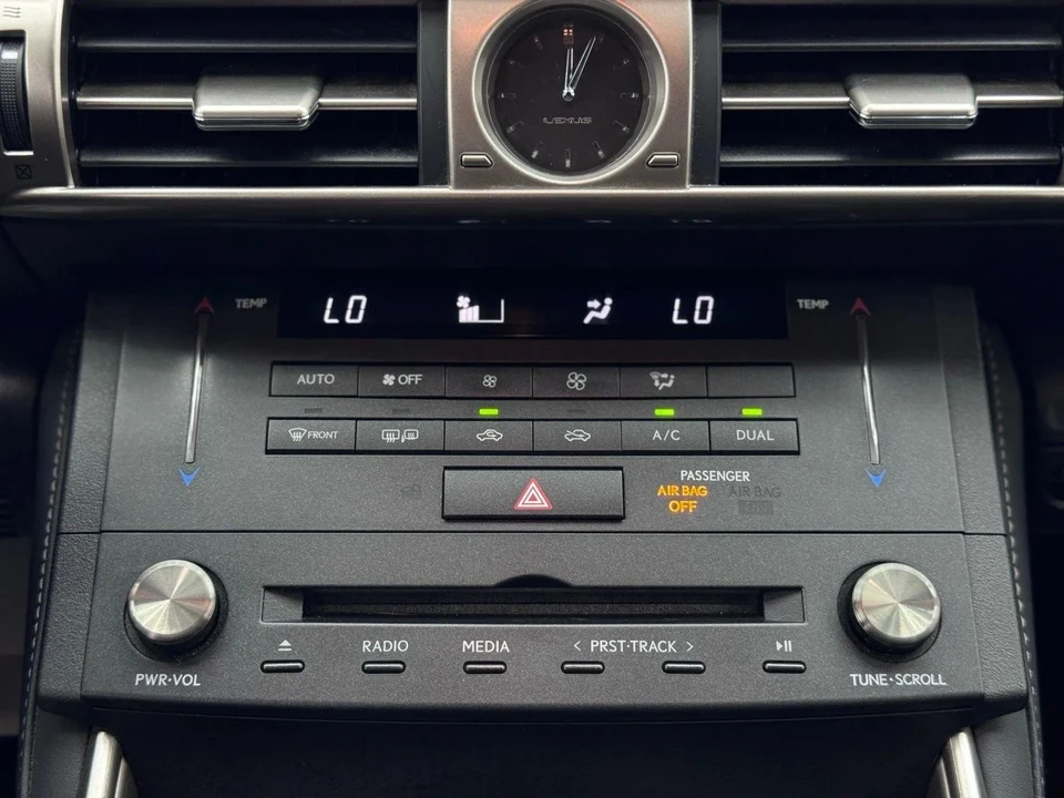 2016 Lexus IS 3rd Gen - Image 19 of 21