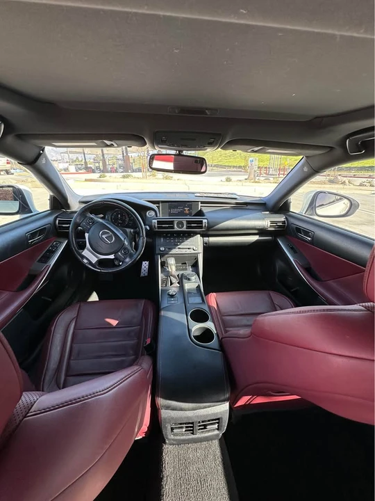 2016 Lexus IS 3rd Gen - Image 4 of 7