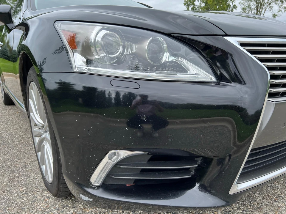 2016 Lexus LS 4th Gen - Image 27 of 31