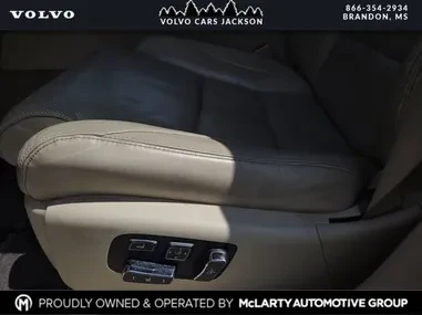 2016 Lexus LS 4th Gen - Image 17 of 20