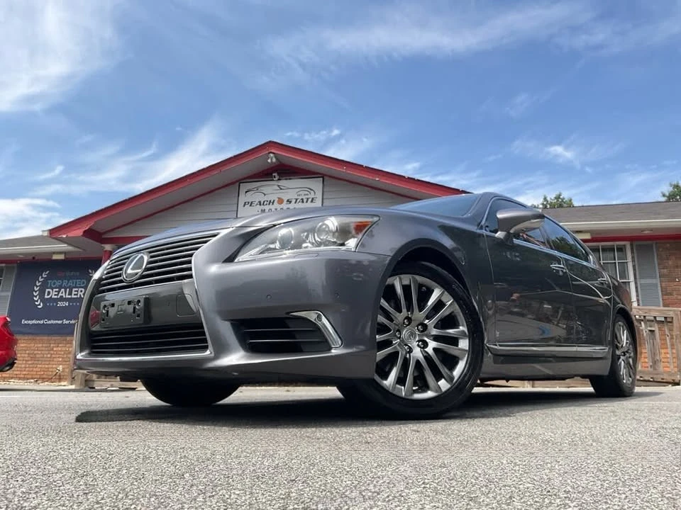 2016 Lexus LS 4th Gen - Image 19 of 20
