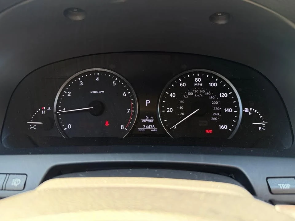 2016 Lexus LS 4th Gen - Image 16 of 20