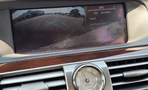 2016 Lexus LS 4th Gen - Image 7 of 11