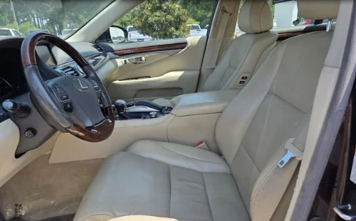 2016 Lexus LS 4th Gen - Image 10 of 11