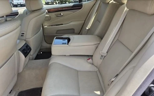 2016 Lexus LS 4th Gen - Image 11 of 11