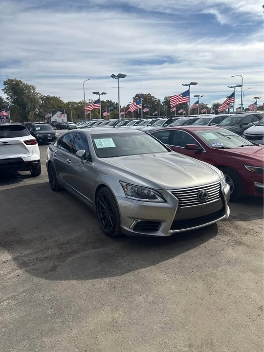 2016 Lexus LS 4th Gen - Image 8 of 9