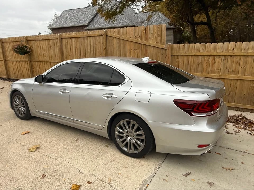 2016 Lexus LS 4th Gen - Image 3 of 9